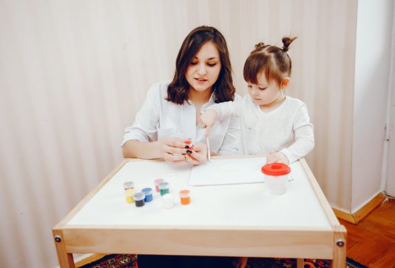 how many hours of ABA therapy does a child need per day